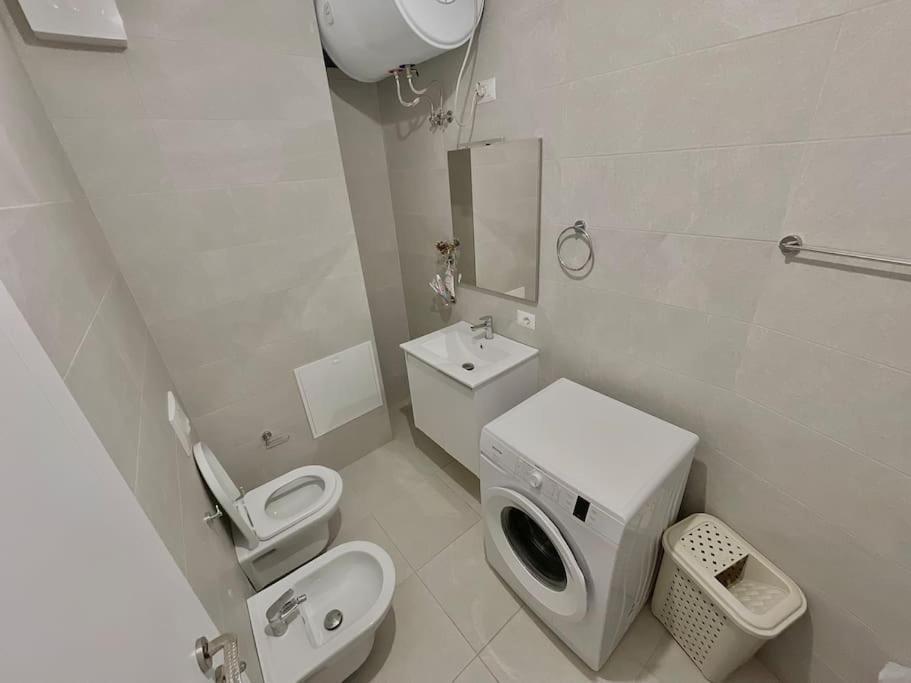 Coral Apartment - City Center Τίρανα Εξωτερικό φωτογραφία