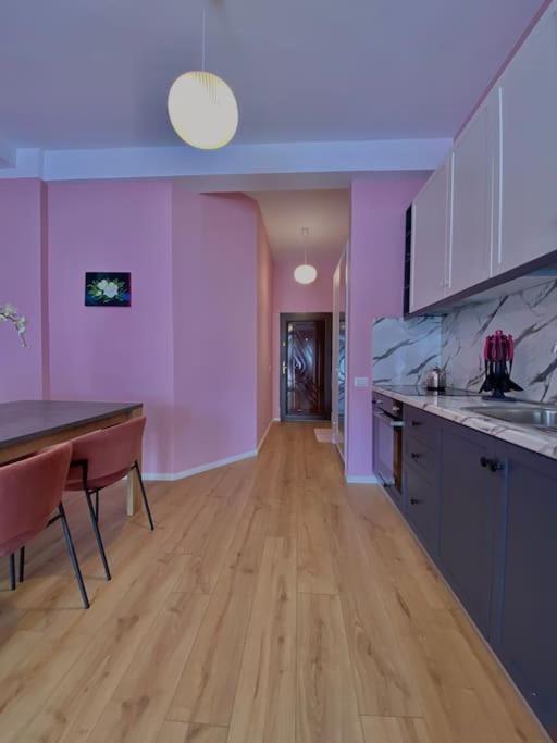 Coral Apartment - City Center Τίρανα Εξωτερικό φωτογραφία
