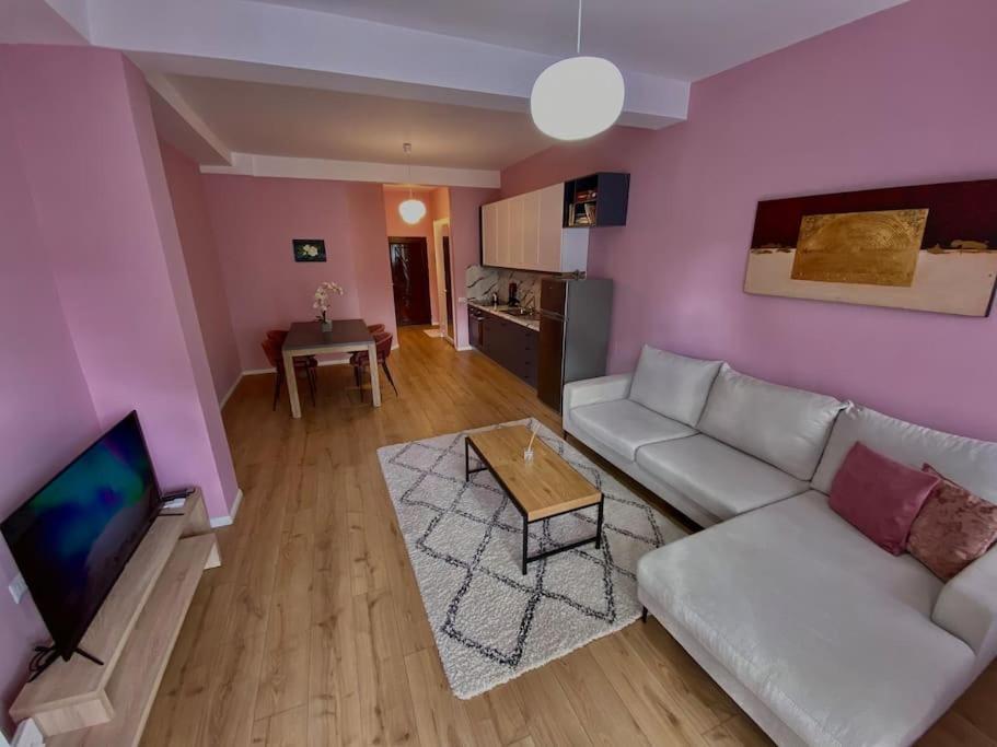Coral Apartment - City Center Τίρανα Εξωτερικό φωτογραφία